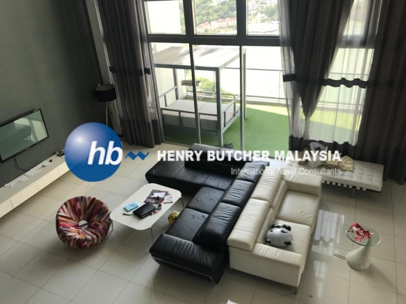 Infinity Beach front Super Condo (Penthouse)
