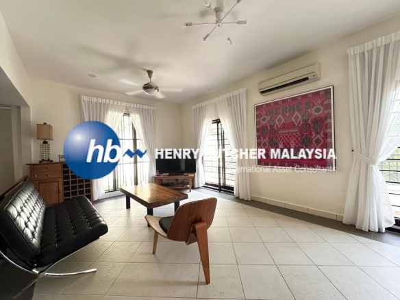 Stunning 3 Storey Bungalow, Ferringhi Villa