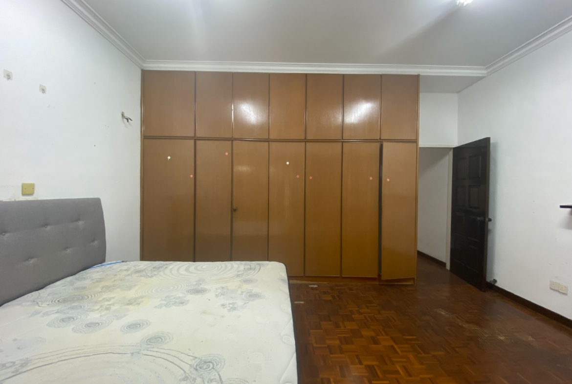 Spacious Double Storey Terrace @ Medan Lim Cheng Teik
