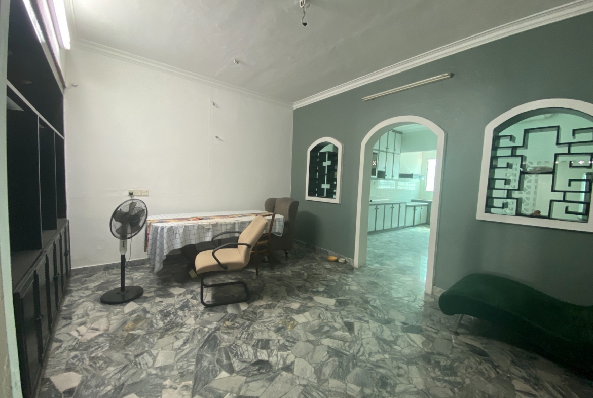 Spacious Double Storey Terrace @ Medan Lim Cheng Teik