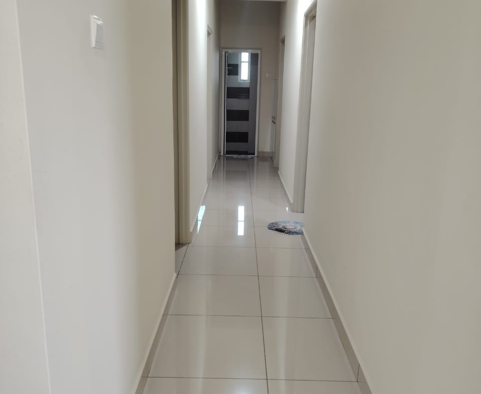 Royale Infinity Condo