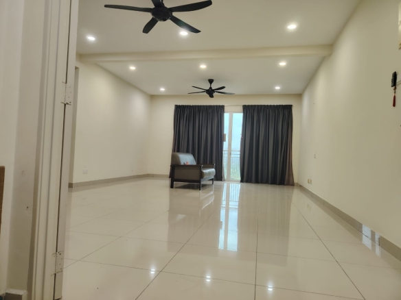 Royale Infinity Condo