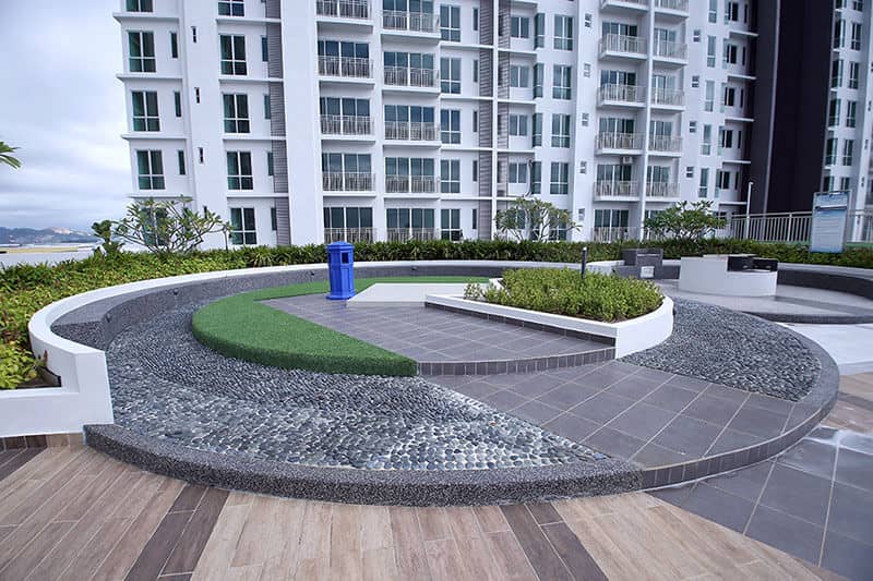 Royale Infinity Condo