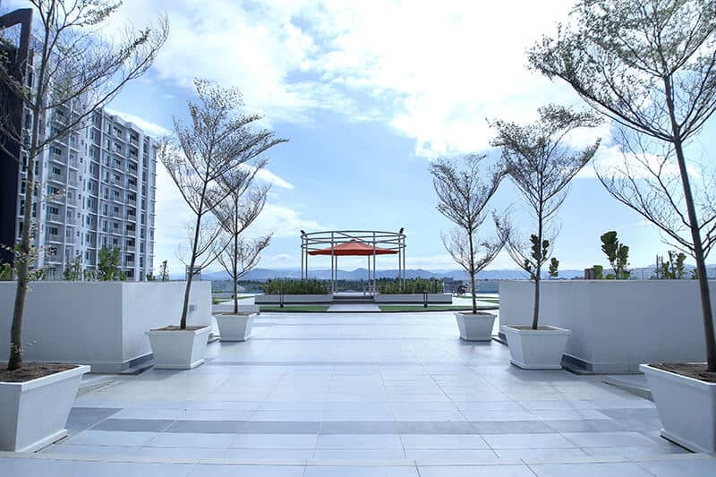 Royale Infinity Condo