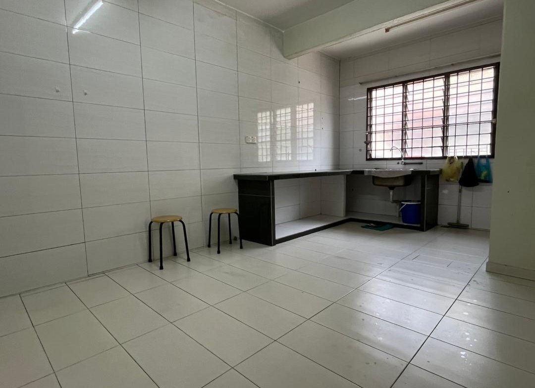 Spacious Semi Detached Family Home In Bandar Tasek Mutiara