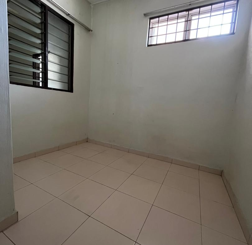 Spacious Semi Detached Family Home In Bandar Tasek Mutiara