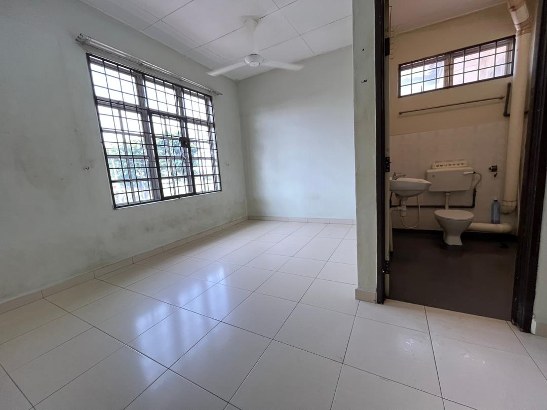 WhatsApp Image 2026-10-20 at 16.03.02 Spacious Semi Detached Family Home In Bandar Tasek Mutiara