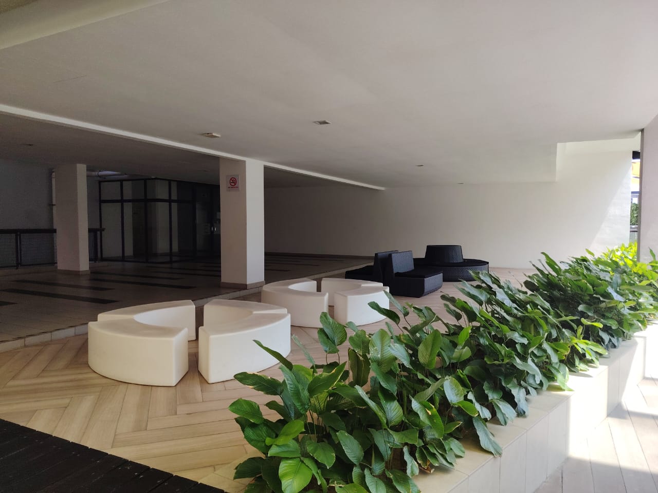 Luxury Waterfront Living @ The Light Collection II
